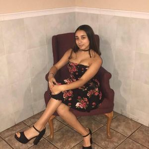 Meet your Posher, Mia